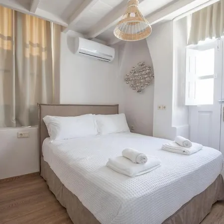 Geant Mykonos Mykonos Town