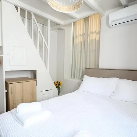 Geant Mykonos Mykonos Town