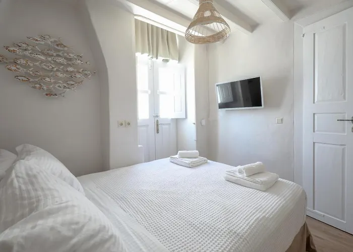 Geant Mykonos Mykonos Town